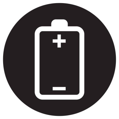 Beyaz zemin üzerinde artı eksi işaretli pil simgesi. Vektör illüstrasyonu