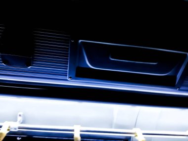 Motorlu araçlarda veya toplu taşıma araçlarında havalandırma delikleri 