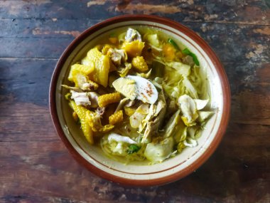 Soto Lamongan, Endonezya 'da bulunan Doğu Cava, Lamongan, Vermicelli, Egg, Be, Giurgiu, Romanya' da bulunan bir yemektir.