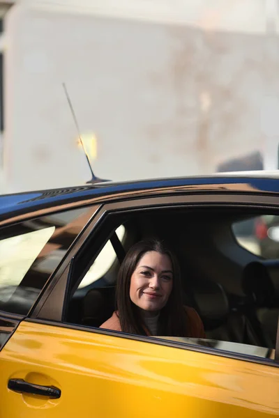 Girl Yellow Black Cab Barcelona Looking Out Window Woman Public — Zdjęcie stockowe