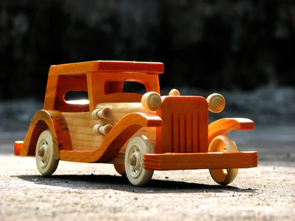 Carro Brinquedo Vintage Madeira — Fotografia de Stock
