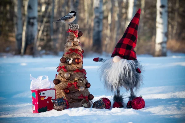 Gnome Fait Main Arbre Noël Décoloré Rustique Dans Forêt Sur — Photo