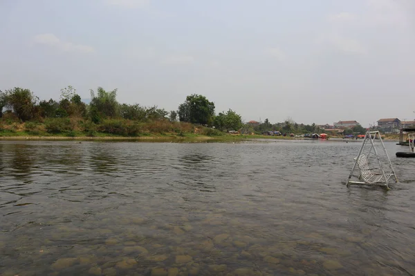 Rzeka Krajobraz Widok Rzeki Piosenki Nam Vang Vieng Laos Lecie — Zdjęcie stockowe