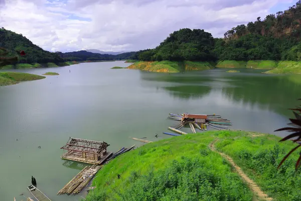 Widok Zbiornik Wodny Wsi Muang Fuang Laos — Zdjęcie stockowe