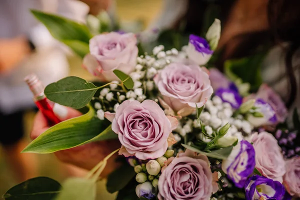 Букет Делікатних Фіолетових Троянд Якому Фокусі — стокове фото