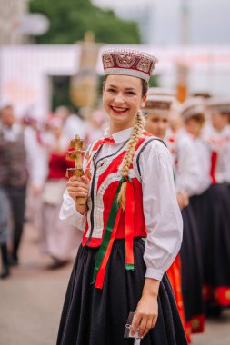  27 Ulusal Şarkı ve Dans Festivali, Başkent Riga 'da festival açılış töreni