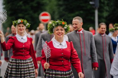  27 Ulusal Şarkı ve Dans Festivali, Başkent Riga 'da festival açılış töreni