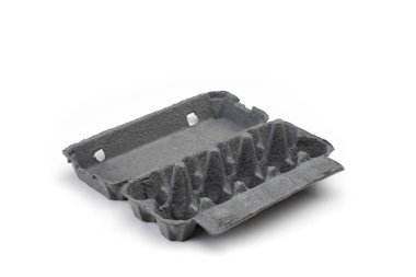 Beyaz arkaplanda izole edilmiş yumurtalar için boş kutu