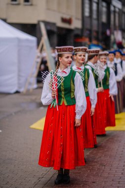27 Ulusal Şarkı ve Dans Festivali, Başkent Riga 'da festival açılış töreni