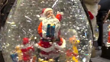 Noel yılbaşı cam kar küresi Noel Kardan adam kar taneleriyle