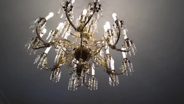 Lustre Luxe Style Victorien Suspendu Plafond Orné Ampoules Illuminant Pièce — Video