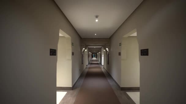 Agadir Maroc Février 2024 Couloir Hôtel Avec Des Portes Chambre — Video