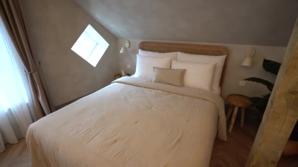 Cesis Latvia February 2024 Cozy Bedroom Beige Bed White Bedding — Stock Video