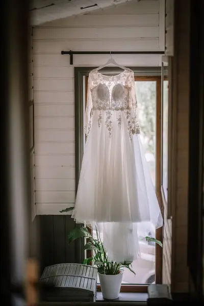 Валмиера Латвия Августа 2023 Года Элегантное Белое Свадебное Платье Кружевными — стоковое фото