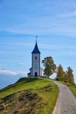 Slovenya 'nın Jamnik kentindeki St. Primo ve Felicijan Kilisesi