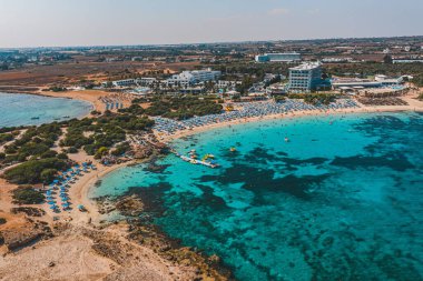 Kıbrıs Rum Kesimi 'nin Ayia Napa kentindeki Makronissos Sahili