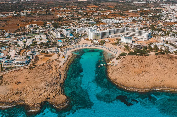 Пляж Vathia Gonia Айя Напе Кипр — стоковое фото