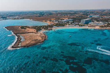 Kıbrıs Rum Kesimi 'nin Ayia Napa kentindeki Makronissos Sahili