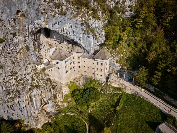 Castillo Predjama Eslovenia —  Fotos de Stock