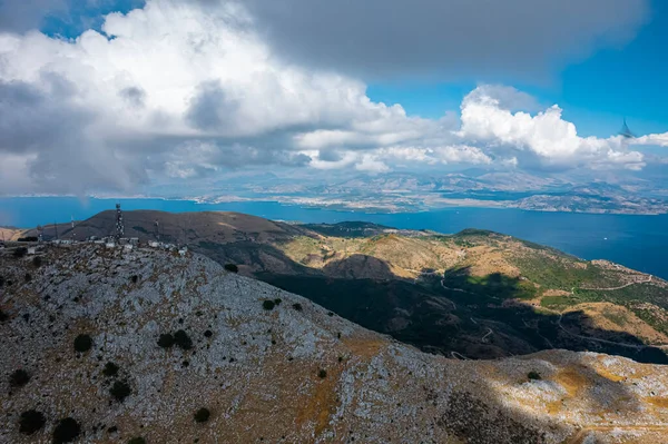 Kilátás Nyílik Hegyekre Tetején Görögországban — Stock Fotó