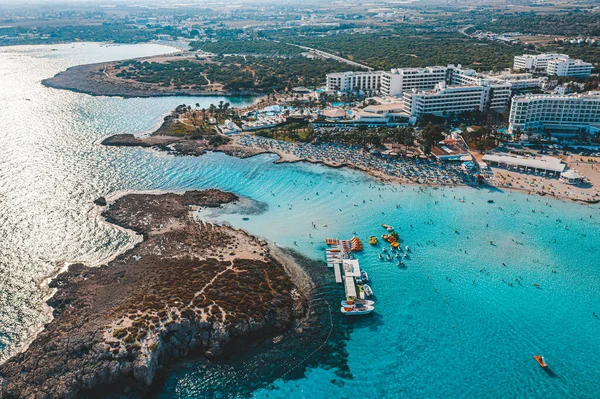Kıbrıs Rum Kesimi Nin Ayia Napa Kentindeki Nissi Plajı — Stok fotoğraf