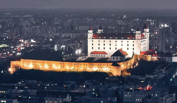 Slavin Bratislava Kalesinin Hava Aracı Görüntüsü Slovakya — Stok fotoğraf