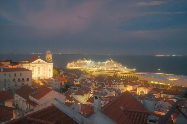 葡萄牙里斯本 2023年6月2日 日落时期里斯本历史建筑的壮观景象 — 图库照片