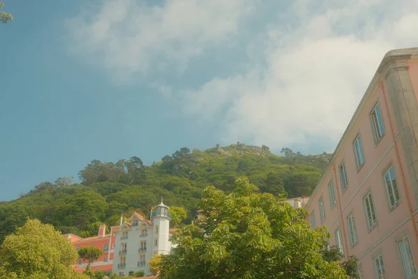 葡萄牙辛特拉 2023年6月3日 在葡萄牙辛特拉阳光明媚的日子里 佩纳古宫的美丽景色 — 图库照片