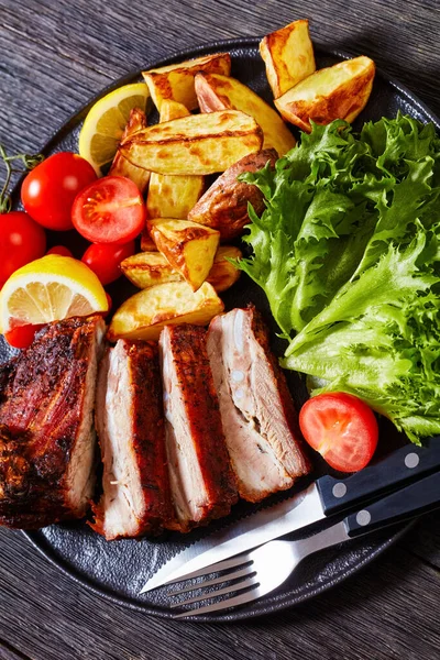 Close Grilled Pork Spare Ribs Belly Roast Potato Wedges Fresh — Stock Photo, Image