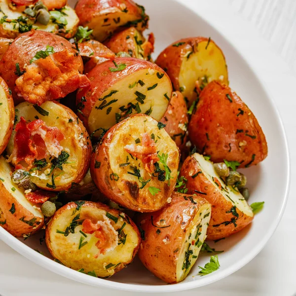 Herbs Garlic Potatoes Sprinkled Tarragon Crumbled Fried Bacon Minced Chives — Stock Photo, Image