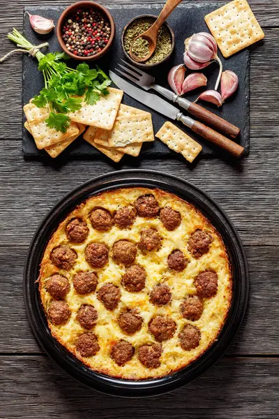 Meatball Hash Brown Casserole Baking Dish Dark Wooden Table Ingredients — Stock Photo, Image