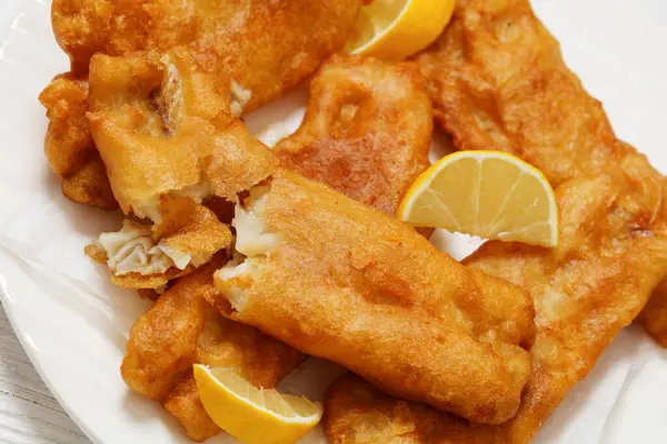 Deep Fried Crispy Beer Batter Fish Fillet White Plate Lemon — Stock Photo, Image
