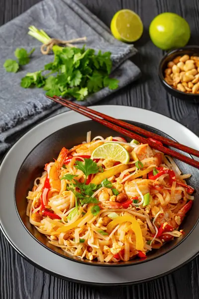 Pad Thai Phad Thai Stir Fried Rice Noodles Shrimps Peanuts — Stock Photo, Image