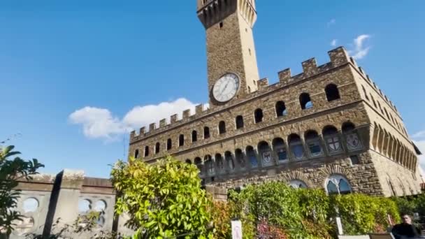 Floransa Güneşli Bir Günde Klasik Rönesans Mimarisini Sergileyen Palazzo Vecchio — Stok video