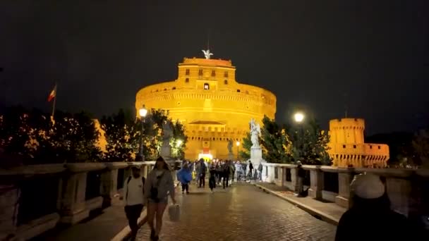 Iconic Sant Angelo Castle Illuminated Dusk Visitors Enjoying Ambiance Bridge — Stock Video
