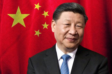Xi Jinping ve Çin bayrağı