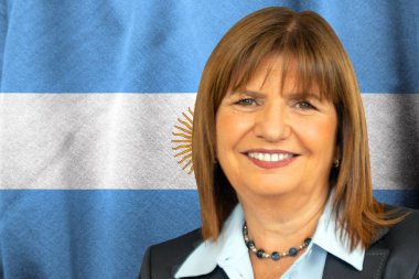 Patricia Bullrich ve Arjantin bayrağı