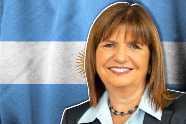 Patricia Bullrich ve Arjantin bayrağı