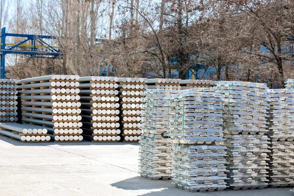 Billets Aluminium Factory Hall Heroult Process Produces Aluminium Purity Further — стоковое фото