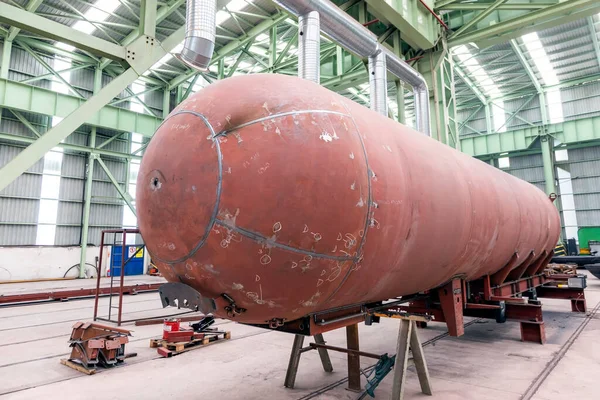 Horizontal Cylindrical Presure Storage Tank Manufacturing Pressure Vessel Container Designed — Stock Photo, Image