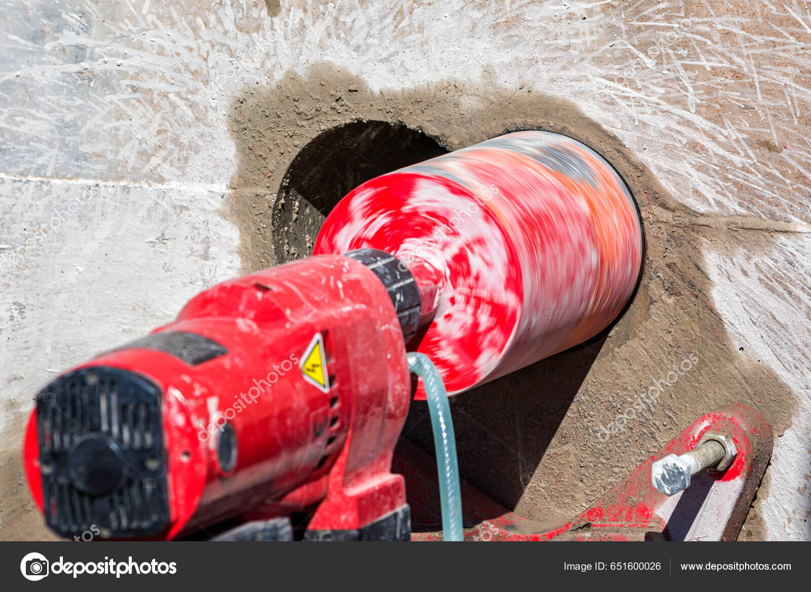 Wall online coring machine
