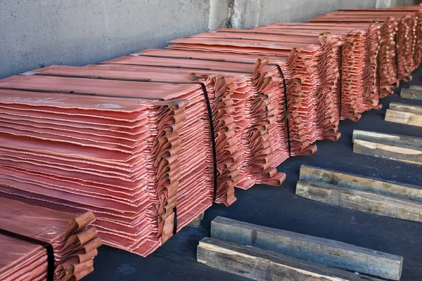 Copper Cathodes Fire Refining Electrolytic Refining Casting Copper Concentrates Produced — Stock Photo, Image