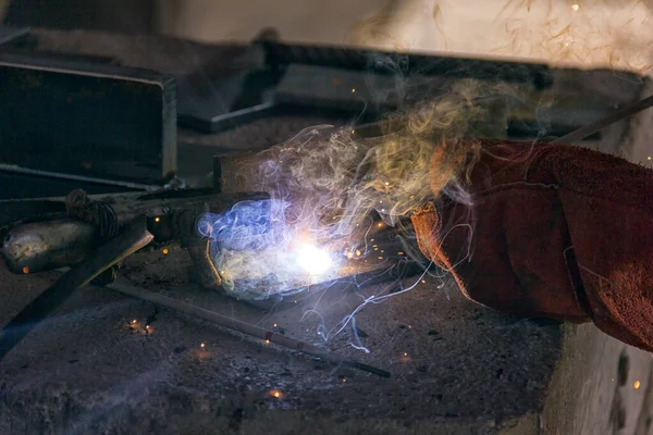 Shielded Metal Arc Welding Smaw Welding Fabrication Sculptural Process Joins — Stock Photo, Image