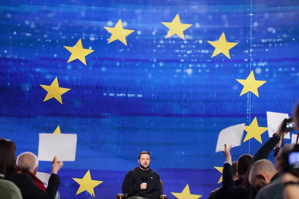 KYIV, UKRAINE - 19 Aralık 2023 Volodymyr Zelensky, Ukrayna Cumhurbaşkanı