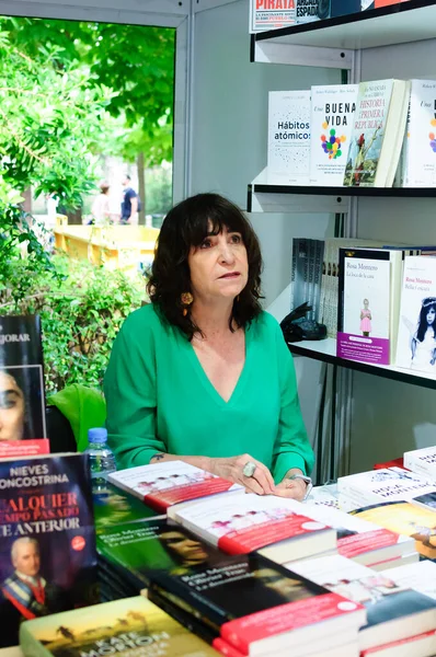 Автор Роза Монтеро Время Мадридской Книжной Ярмарки Июне 2023 Года — стоковое фото