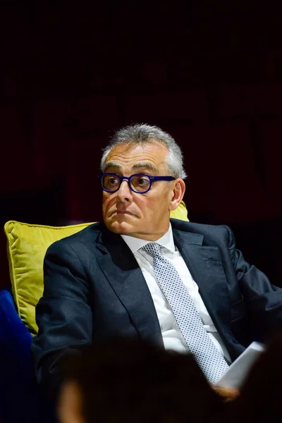 Посол Италии Мадриде Джузеппе Бучино Гримальди Принял Участие Презентации Мюзикла — стоковое фото