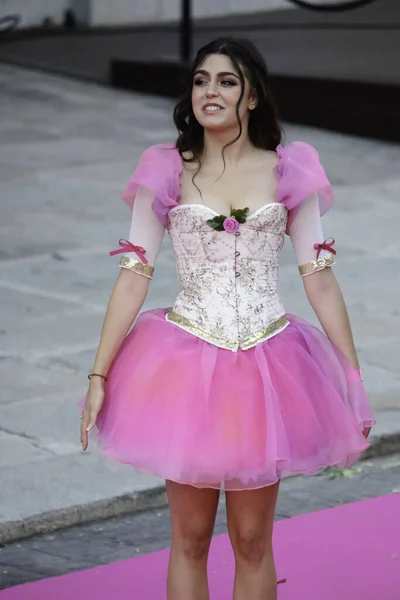 Bea Carpio Film Premierjén Barbie Gran Teatro Caixabank Rózsaszín Szőnyegén — Stock Fotó
