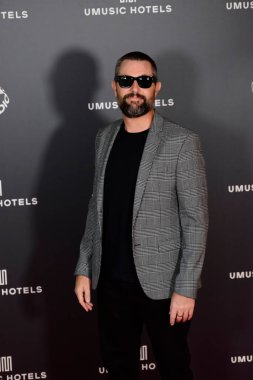 Dani Mateo, UMusic Hotel Madrid 'in açılışına İspanyol ünlüler katıldı. UMusic Hotel Madrid Universal Music Group ve Dakia Entertainment Enteritality Group 'a aittir..