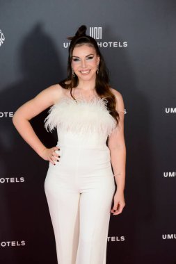 Ines Hernand, UMusic Hotel Madrid 'in açılışına İspanyol ünlüler katıldı. UMusic Hotel Madrid Universal Music Group ve Dakia Entertainment Enteritality Group 'a aittir..