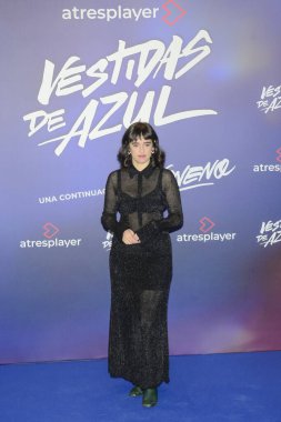 Claudia Costafreda, 19 Aralık 2023 'te Madrid İspanya' da Cine Callao 'da Atresplayer tarafından Mavi Giyinen Vestidas de Azul dizisinin prömiyeri sırasında poz verdi.